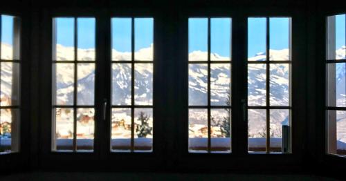 Nendaz Ski Chalet Le Joyau, Sleeps 6, Near Lifts in Bleusy