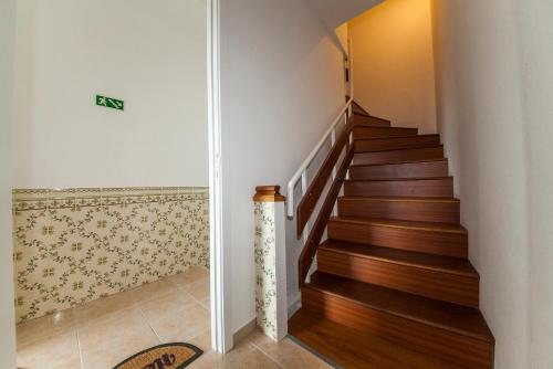 A38 - Rising Sun Top-Floor Flat - main image