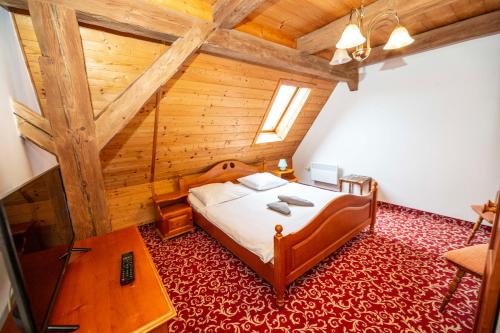 1 queen bed