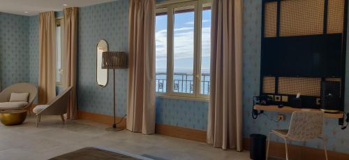 Suite with Sea View