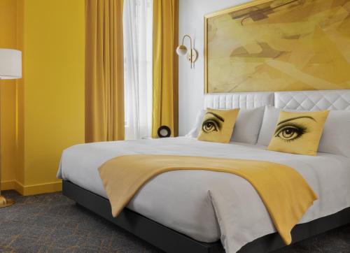 Angad Arts Hotel - image 14