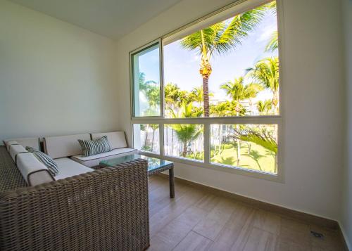 Apartment with Sea View image 4