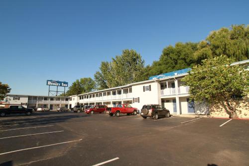 Budget Inn Cicero - image 6