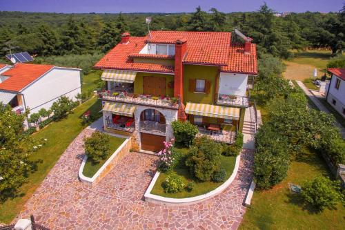 Apartment Complex Silvana - image 10