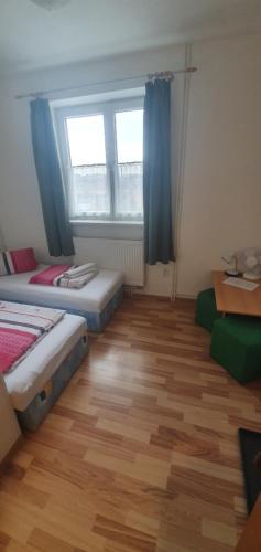 1 double bed