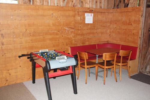 Chalet Good - image 8