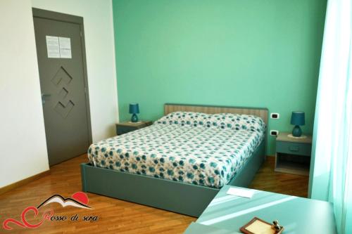 Deluxe Double Room image 10