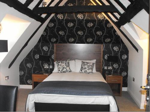 The Boleyn Hotel - image 4