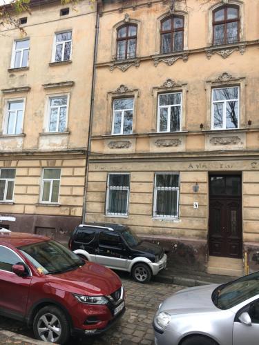 Apartment on Mosyazhna street 4