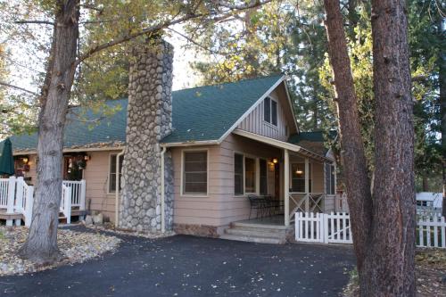 Sleepy Forest Cottages