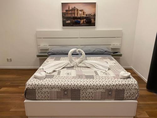  Minimal House - Luxury apartment Bari in Bari