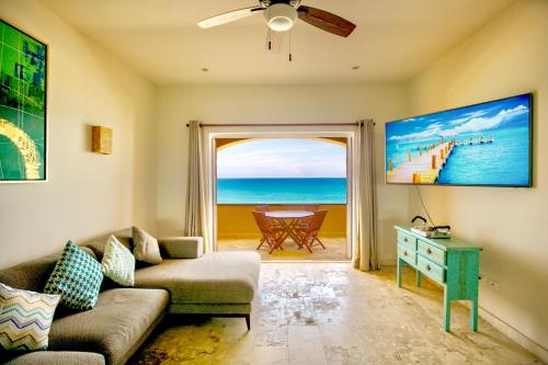 Joe‘s Condo at Isla 33