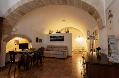  Alimarta in Monopoli