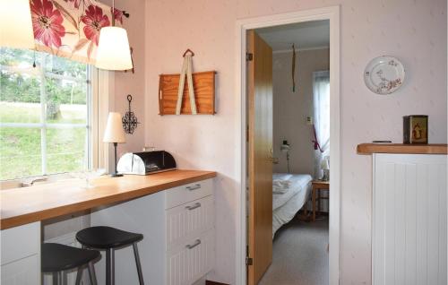 virtuve, 2 Bedroom Amazing Home In Burseryd in Ahult