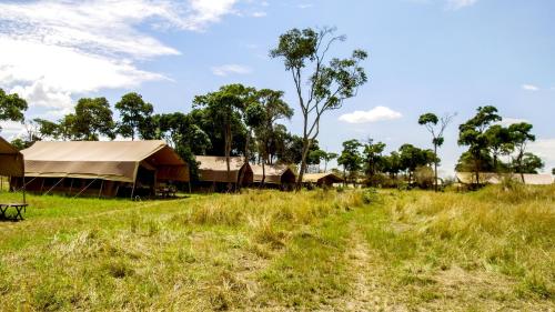 Serengeti Savannah Camps