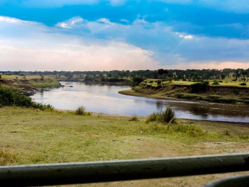 Serengeti Savannah Camps