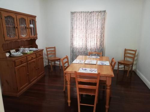 Woodlands of Balingup Bush Cottages -Flora & Fauna focused in บาลิงอัป