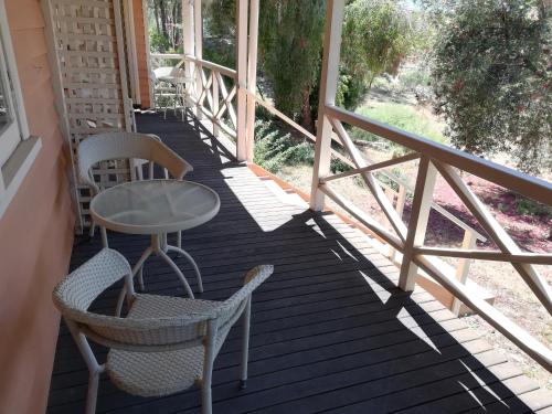 Woodlands of Balingup Bush Cottages -Flora & Fauna focused in บาลิงอัป