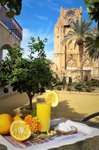 ทัศนียภาพภายนอกโรงแรม, Golden Palms Guest House & Cafe in ฟามากุสต้า