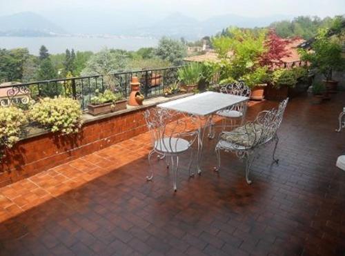 Accommodation in Laveno-Mombello