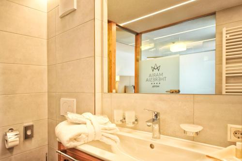 Hotel Garni Maria Theresia - image 13
