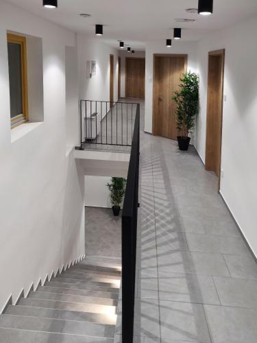Балкон, PUBYLAND ROOMS & APARTMENTS in Рогатек