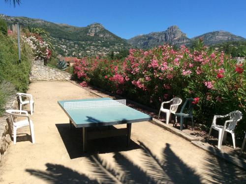 حديقة, Au calme dans hameau fleuri joli Studio 3 pers piscine parking wi-fi in Vence City Center