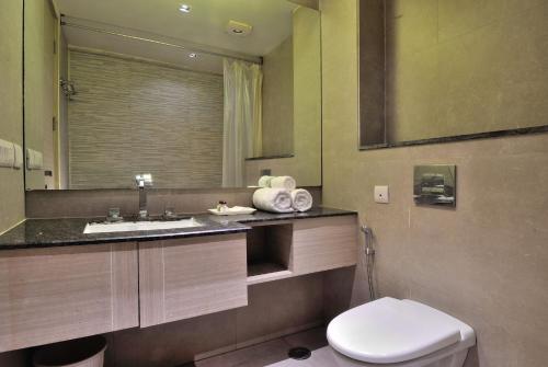 Hotel Royal Grand - Opposite Axis Bank East Patel Nagar - image 5