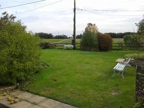 Kert, Yew Tree View in Marnhull