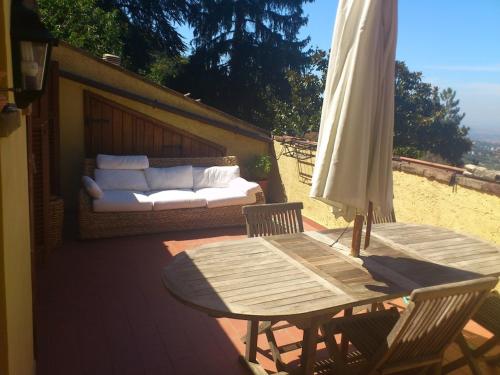 CASALE D'EPOCA NEI BOSCHI gîte à louer Guidonia Montecelio