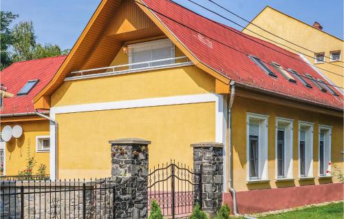  Awesome apartment in Badacsonytomaj w/ 2 Bedrooms in 8258 Badacsonytomaj