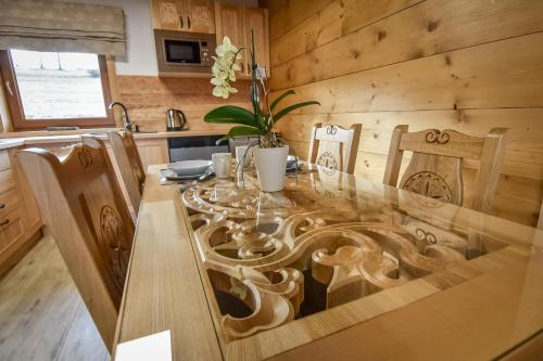 Domek Gorski Zakatek z Jacuzzi - Ząb Domek Gorski Zakatek z Jacuzzi - Ząb