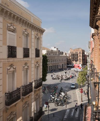 Puerta Catedral Holiday Suites - image 9