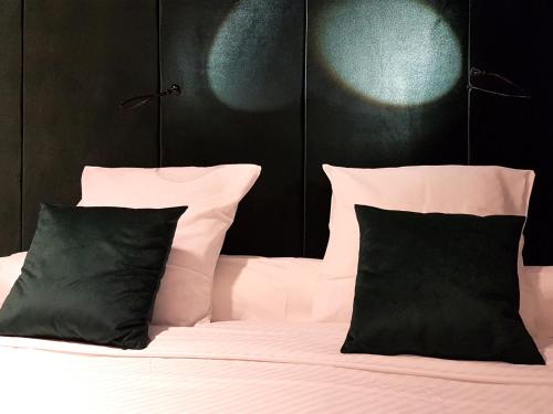 Goodnight Antwerp - image 2