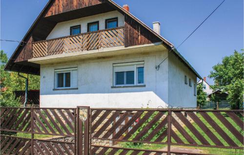  Nice apartment in Balatonakali w/ WiFi and 3 Bedrooms, Unterkunft in Balatonakali