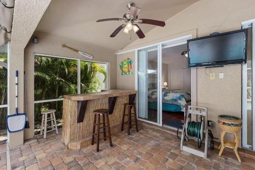 Luxury home hot tub heated pool tiki bar - Villa Spain - image 4