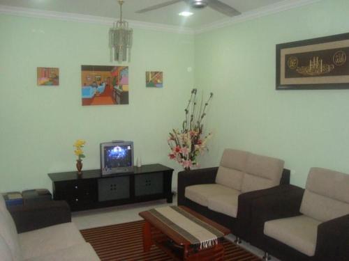MY Tasik Utama Homestay Ayer Keroh — other in No 48, Jalan TU3, Taman Tasik Utama,, Ayer Keroh Malaysia, 75450