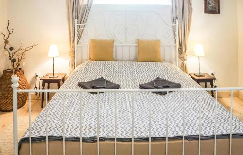  Nice apartment in Mindszentkálla w/ WiFi and 2 Bedrooms, 8282 Mindszentkálla