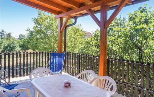  Nice home in Révfülöp w/ 3 Bedrooms in Révfülöp