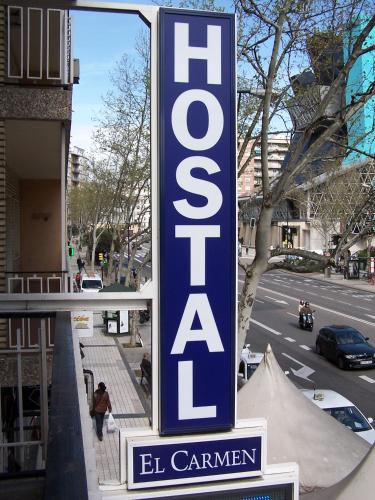 Hostal El Carmen in Zaragoza City Center