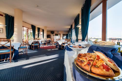 Best Western La Baia - image 5
