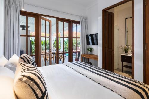 Two-Bedroom Villa image 5