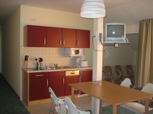 ミロブ Strandhotel Mirow ホテル レストラン