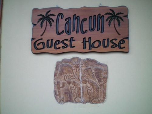 Cancun Guest House 1