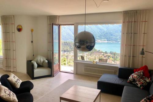 Erkély/terasz, LENNO PANORAMICA PRIVATE VILLA SLEEPS 8-By Italian Apartments in Lenno