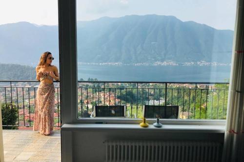 Erkély/terasz, LENNO PANORAMICA PRIVATE VILLA SLEEPS 8-By Italian Apartments in Lenno