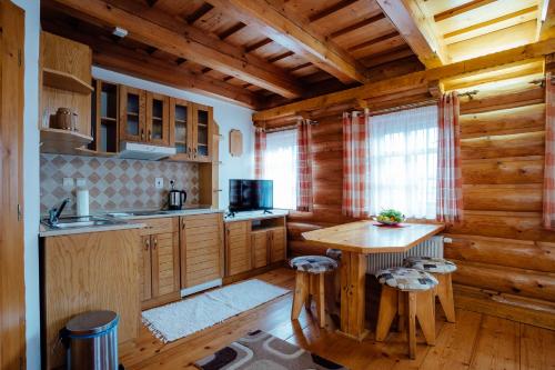 터초바 Jánošíkova Valaška Pension & Restaurant 3성급 호텔 수영장