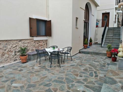  Metaxia's & Maria's House, Unterkunft in Leonidi