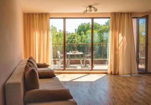 Instalaciones, Moreto Seaside Aparthotel in Obzor