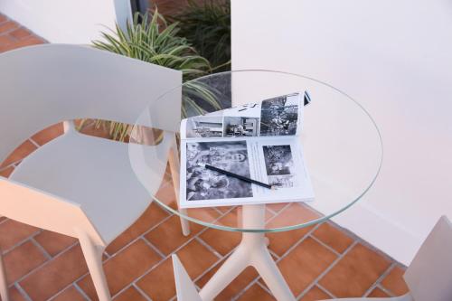 Puerta Catedral Holiday Suites - main image